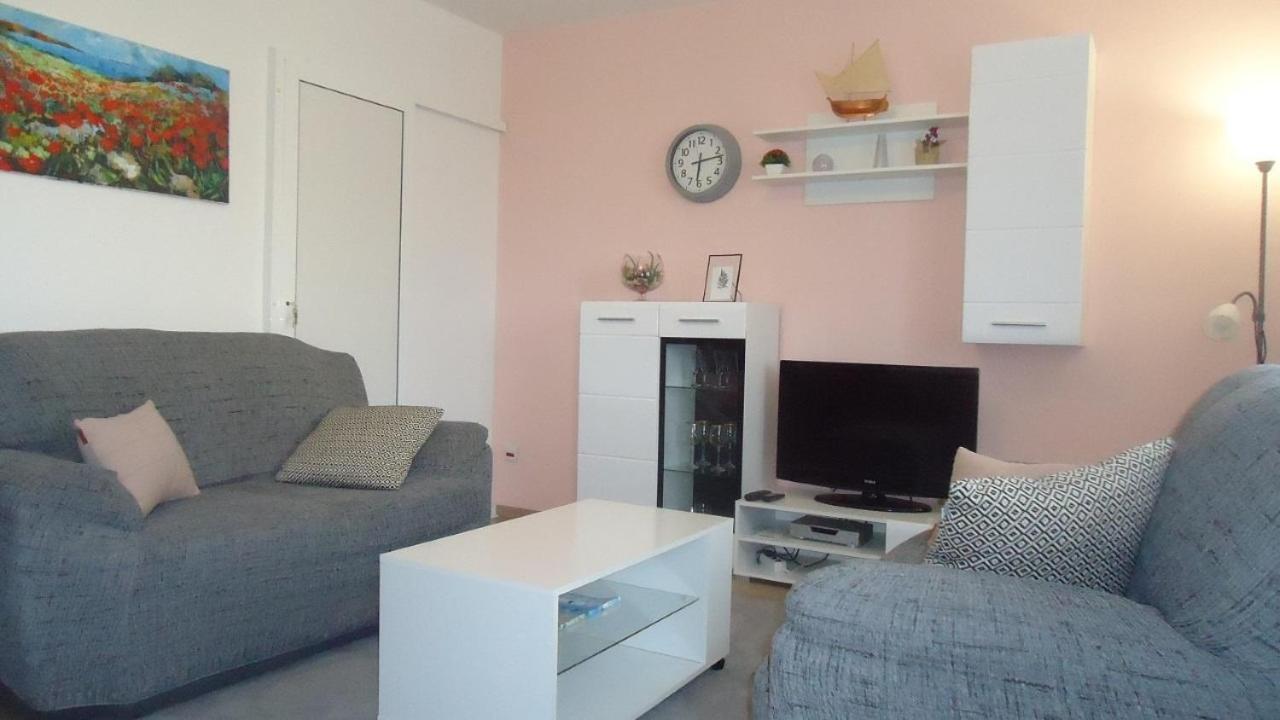 Apartment Fila - Large & Close To The Beach Makarska Esterno foto